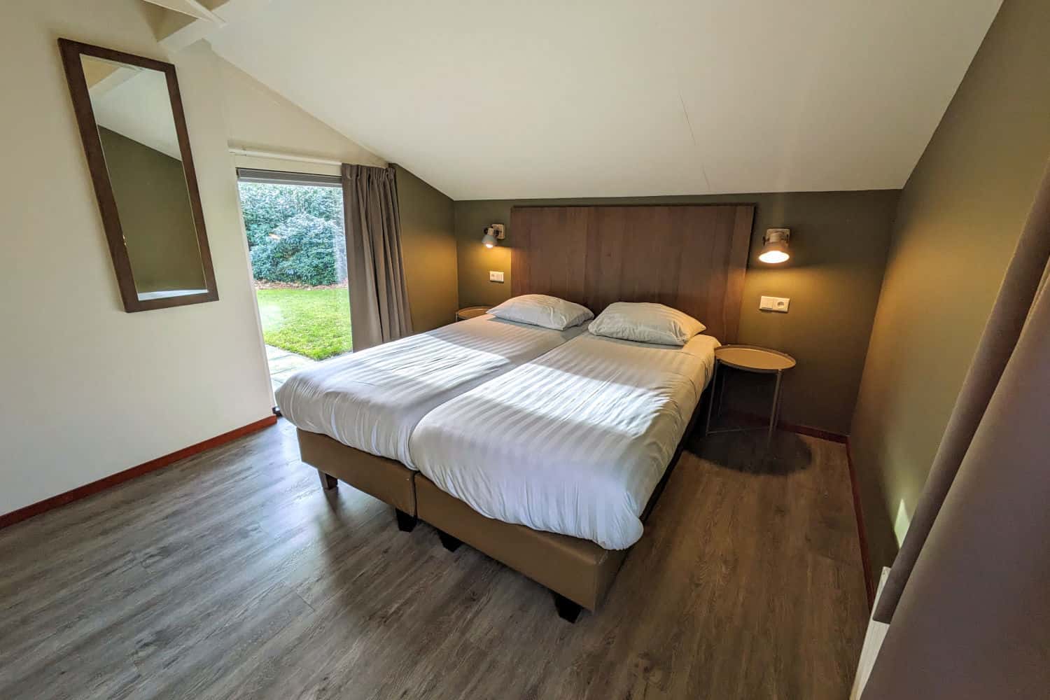 Bosbungalow Veenbes