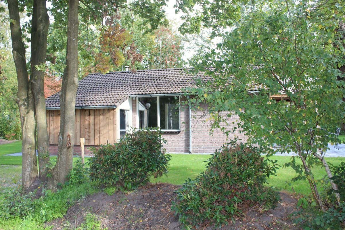 Bosbungalow Veenbes