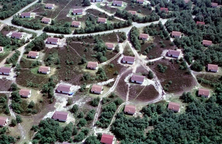 Luchtfoto bungalow zijde